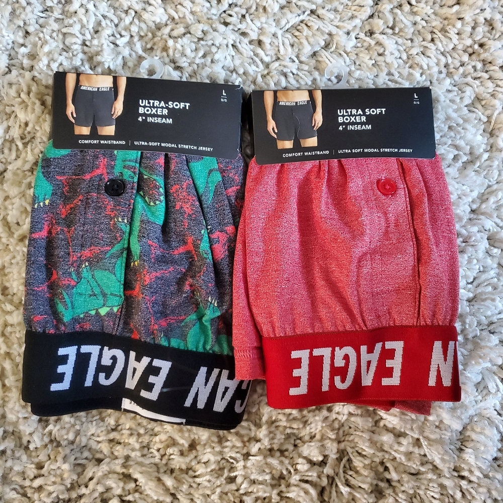 2 pairs men's AEO soft boxers